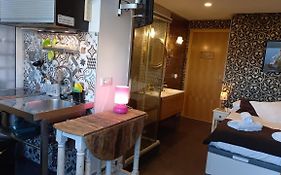 Vila Olimpica Beach Studio